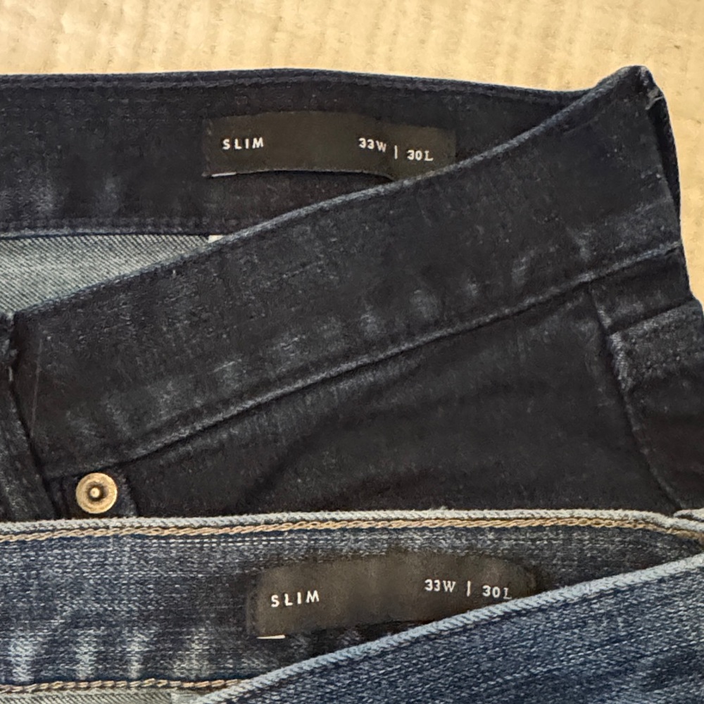 Men’s Banana Republic Slim Fit Dark and Medium Wash Jeans - Picture 9 of 9